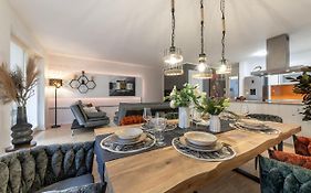 Alpenflair / Luxury / 100Qm / Work / Travel / Netflix